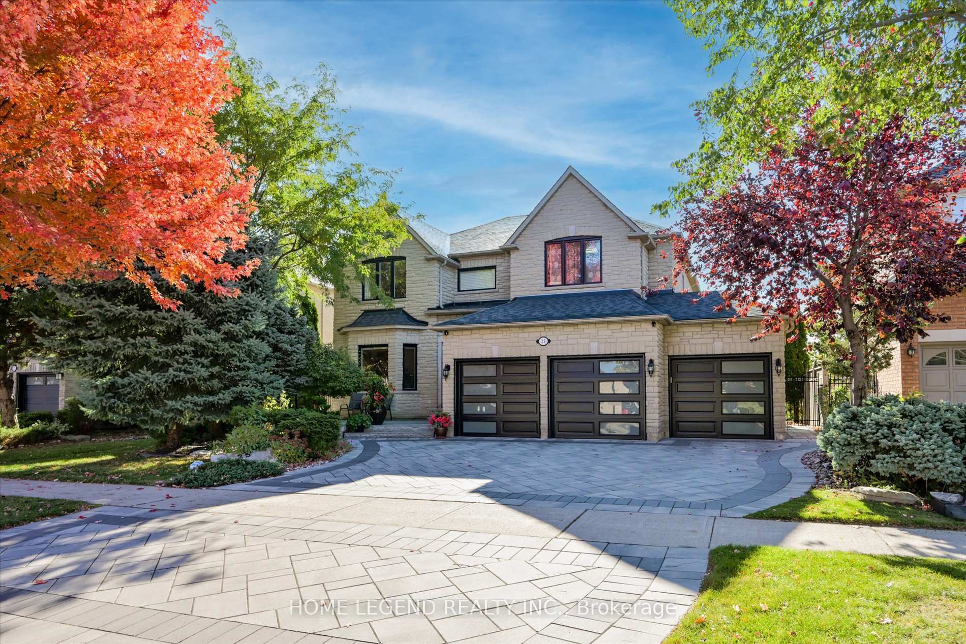 Property Photo: 25 Vandermeer Dr ON L6C 2L2