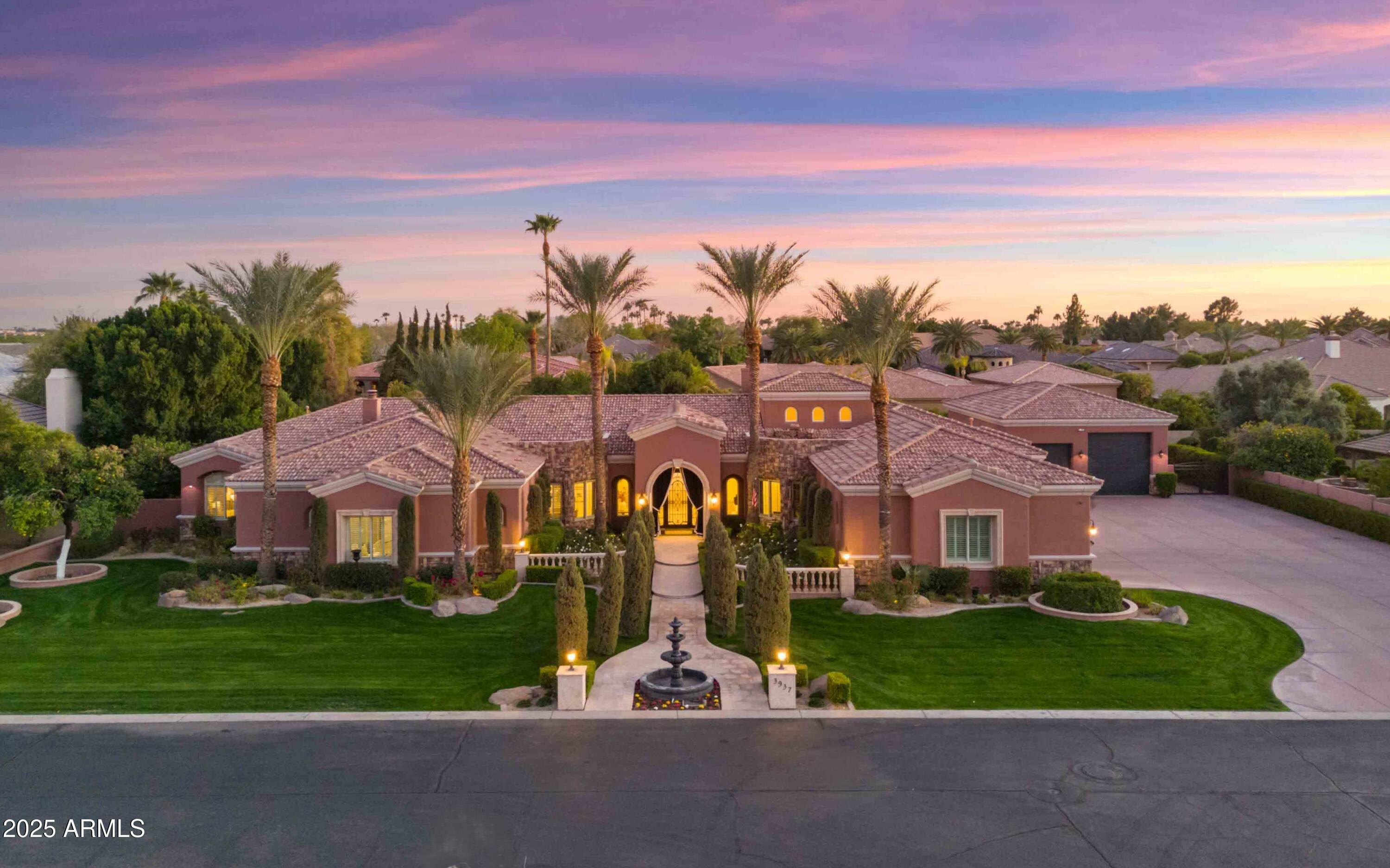 Property Photo: 3937 E Norcroft Circle AZ 85215