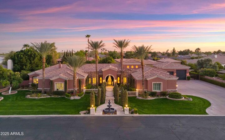 Property Photo: 3937 E Norcroft Circle AZ 85215