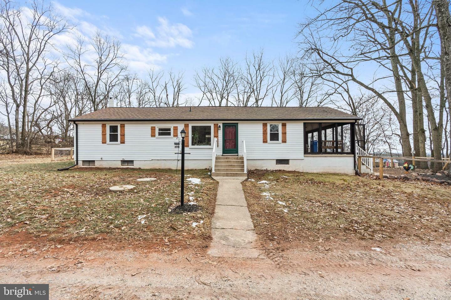 Property Photo:  5150 Nursery Road  PA 17315 