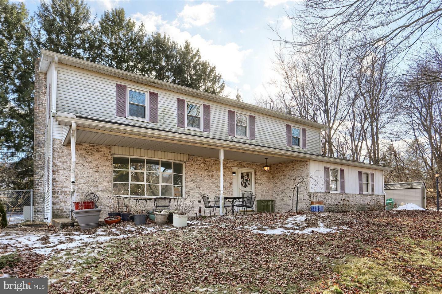 Property Photo:  421 Denison Drive  PA 17018 