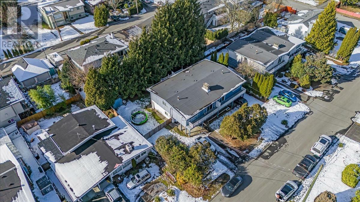 Photo de la propriété: 3523 Carlisle Street BC V3B 4M1