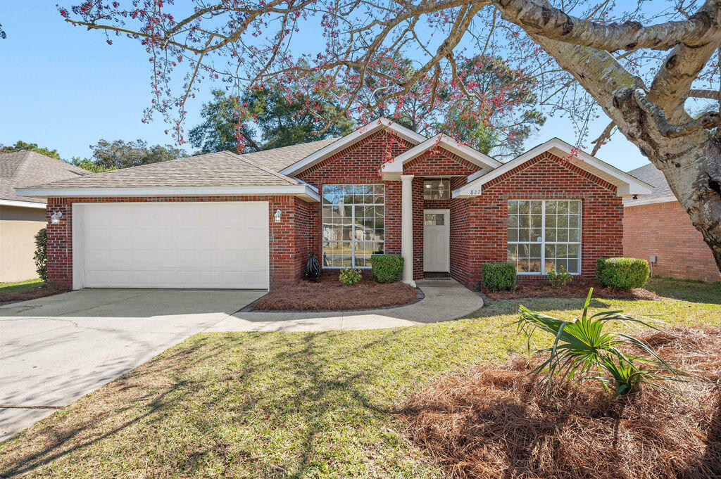 Property Photo:  827 Whitrock Lane  FL 32547 