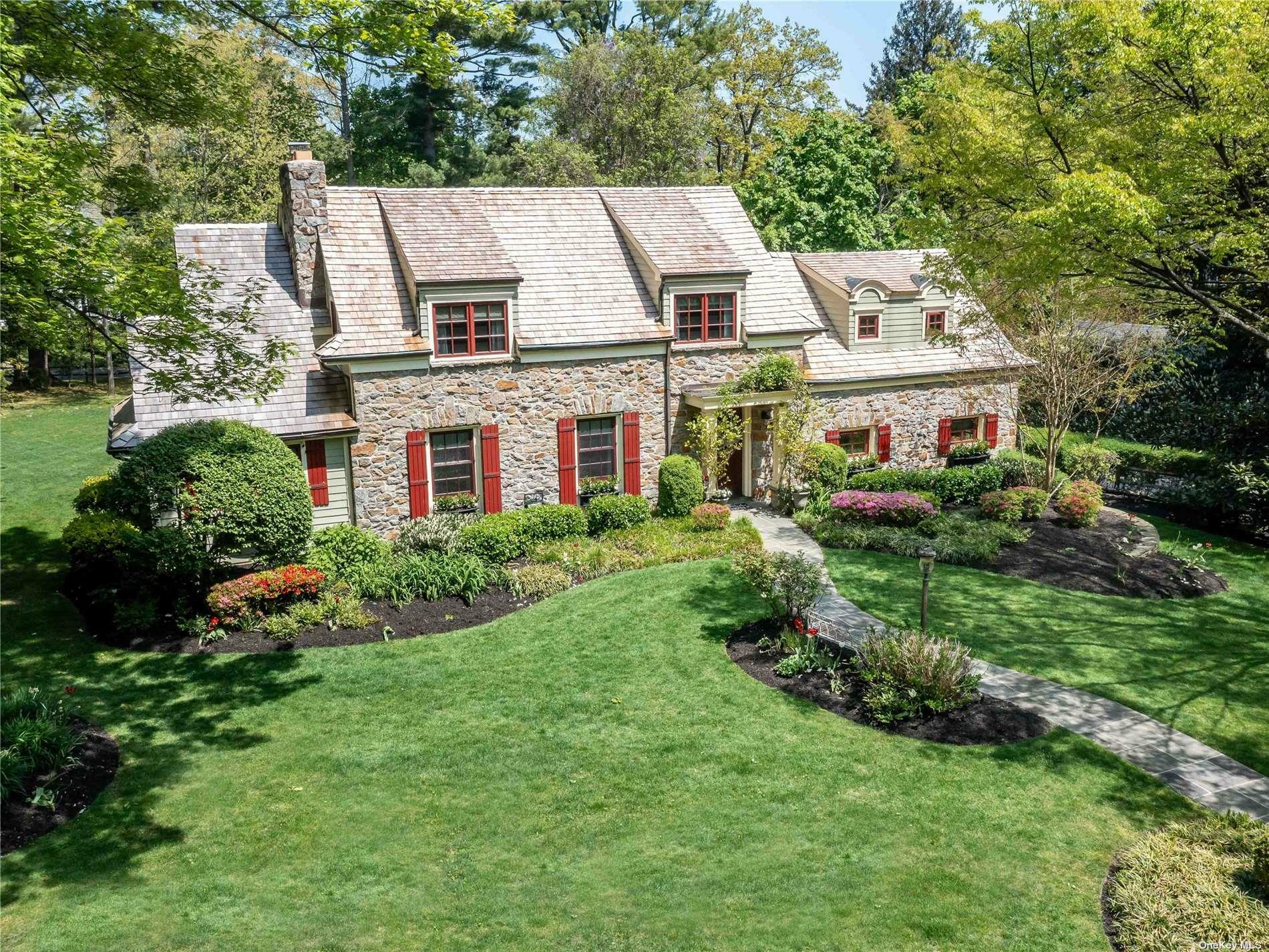 Photo de la propriété: 19 Woodland Drive NY 11030