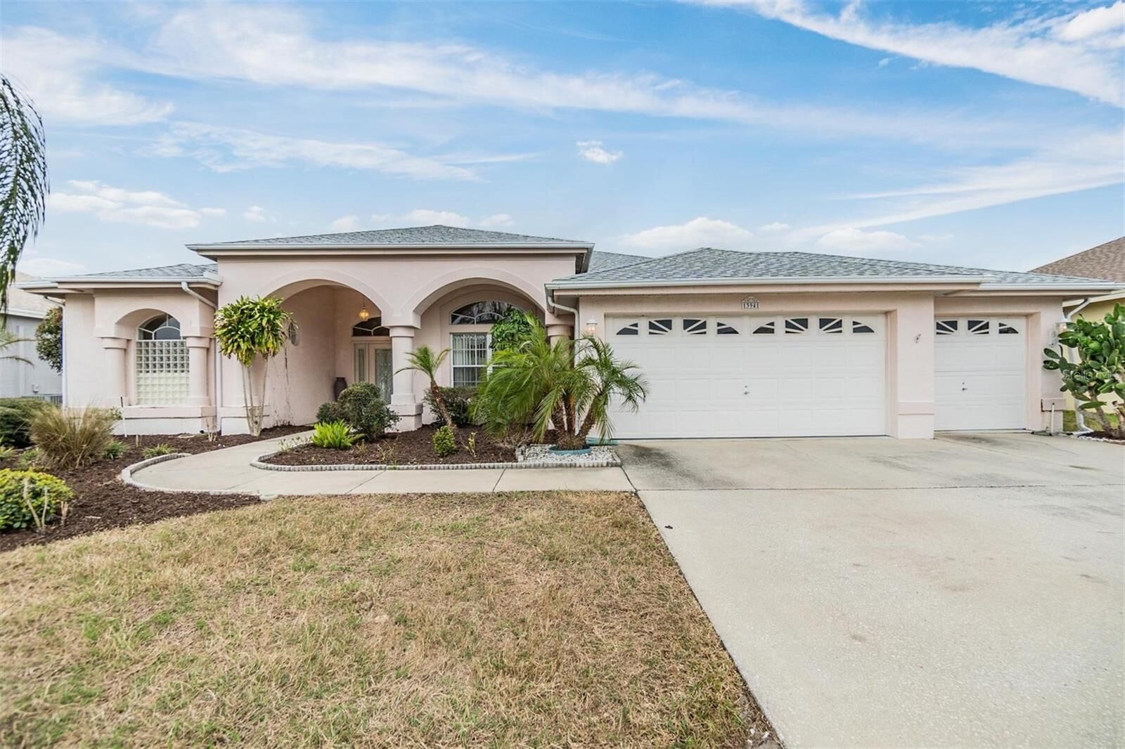 Property Photo: 13941 Talmage Loop FL 34667