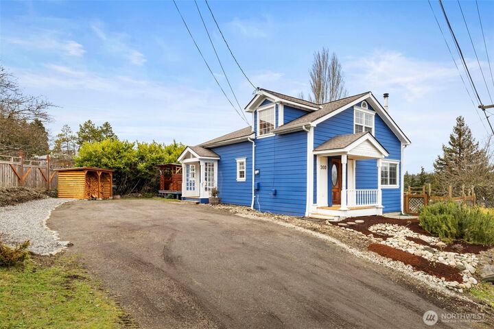 Property Photo:  300  Discovery Road  WA 98368 