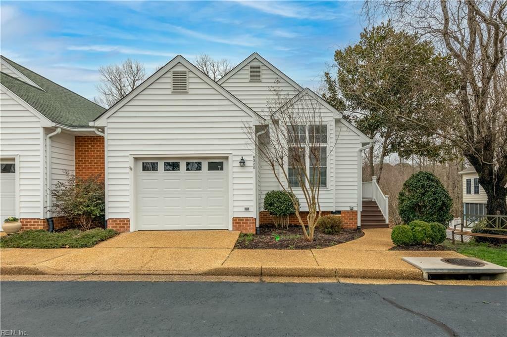 Property Photo: 8320 Barons Ct VA 23188