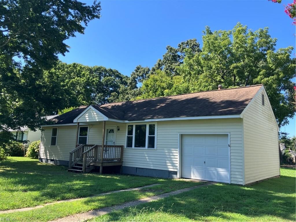 Property Photo:  914 Tyler Dr  VA 23185 