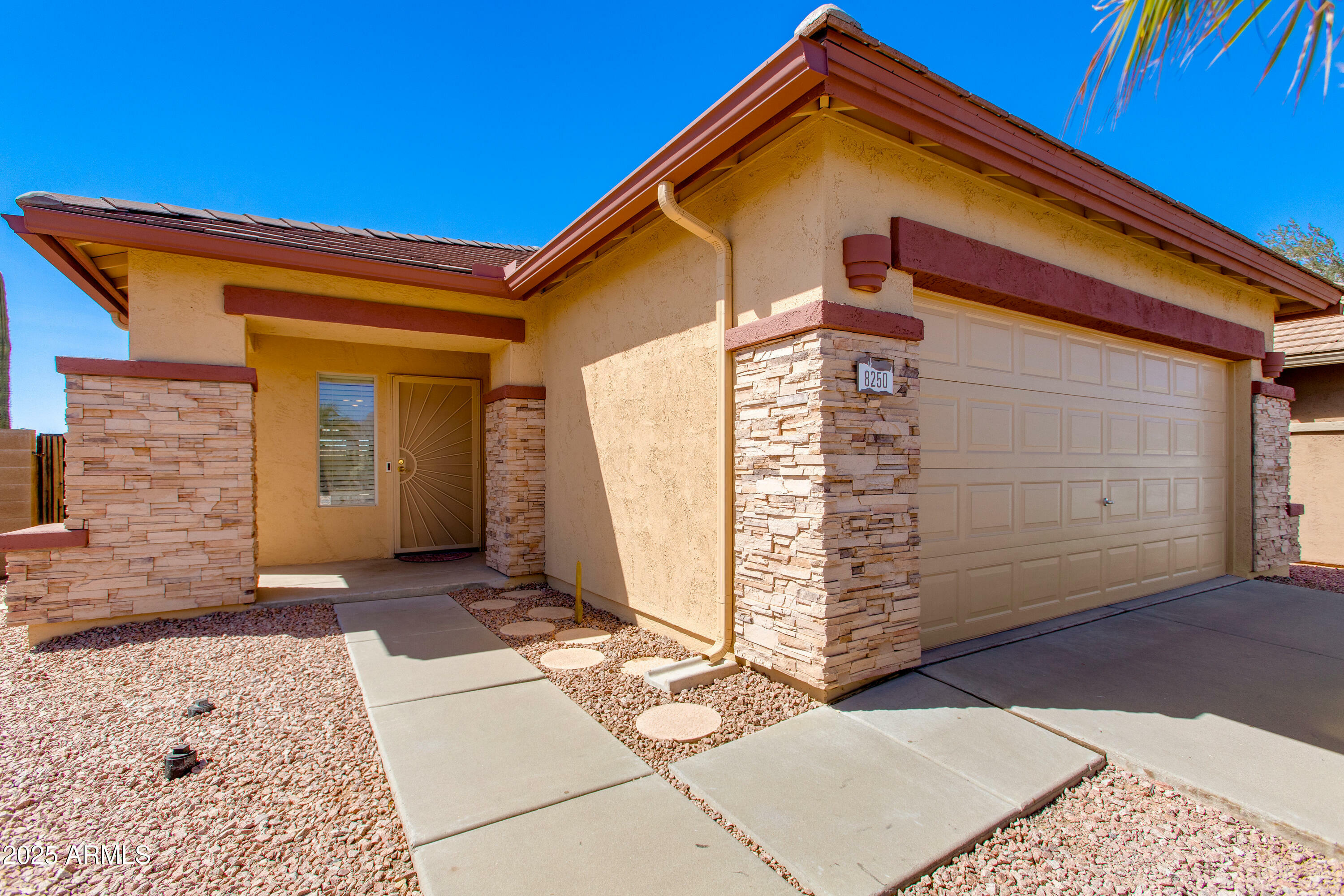 Property Photo:  8250 S Hidden Trail Court  AZ 85118 