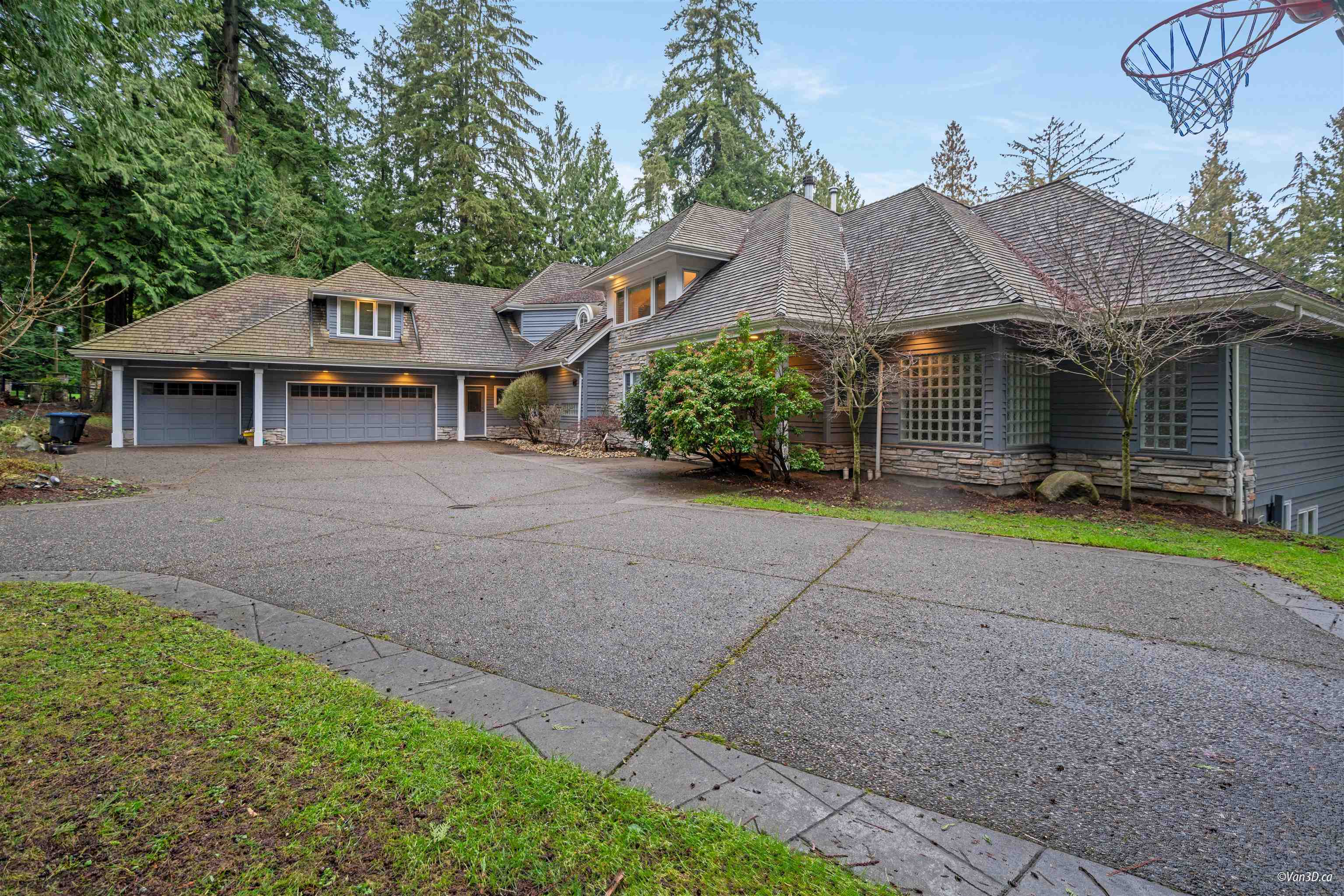 Property Photo: 13451 Vine Maple Drive BC V4P 1W8