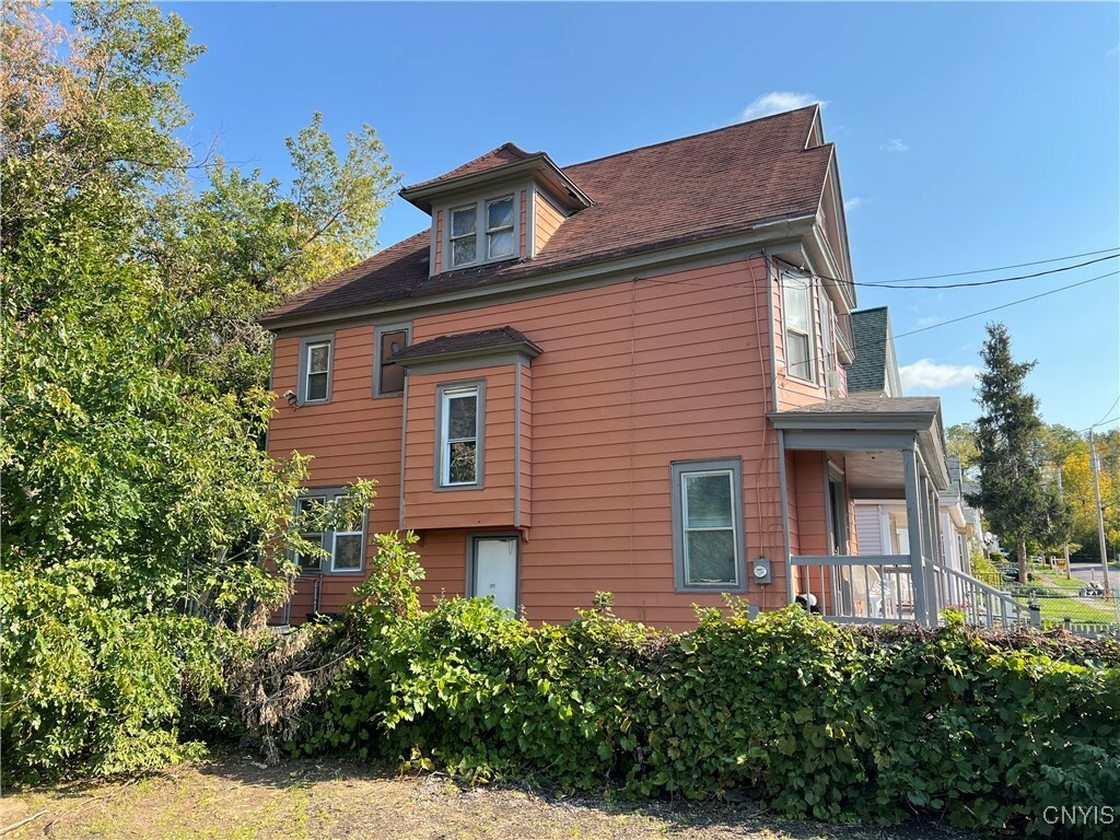 Property Photo:  111 E Matson Avenue  NY 13205 