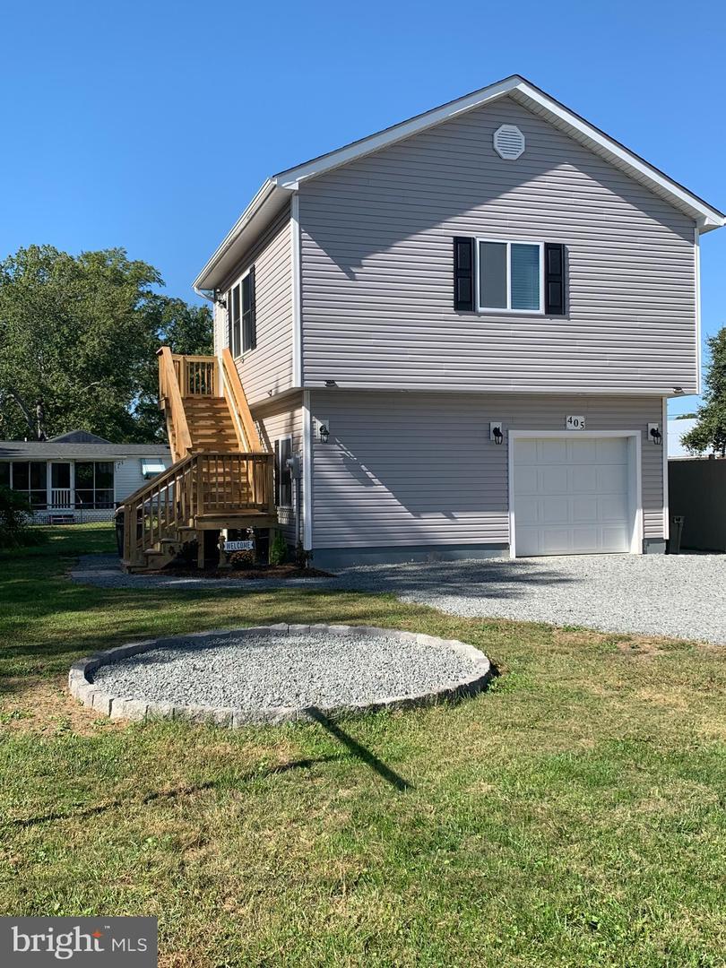 Property Photo: 405 Marshall Avenue VA 22443