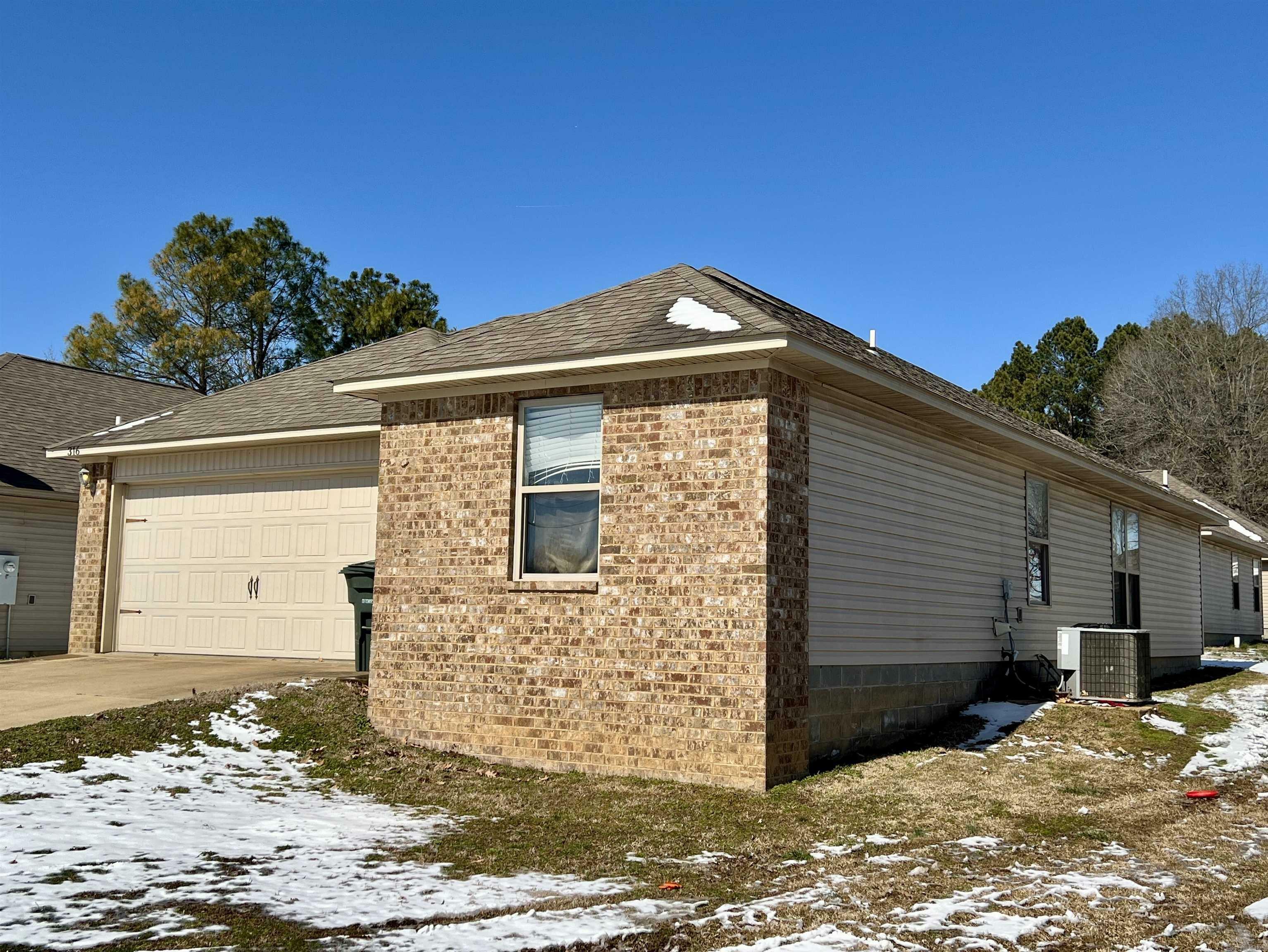 Property Photo:  316 W School Street  AR 72417 