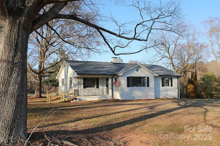 8405 Fairview Road  Mint Hill NC 28227 photo