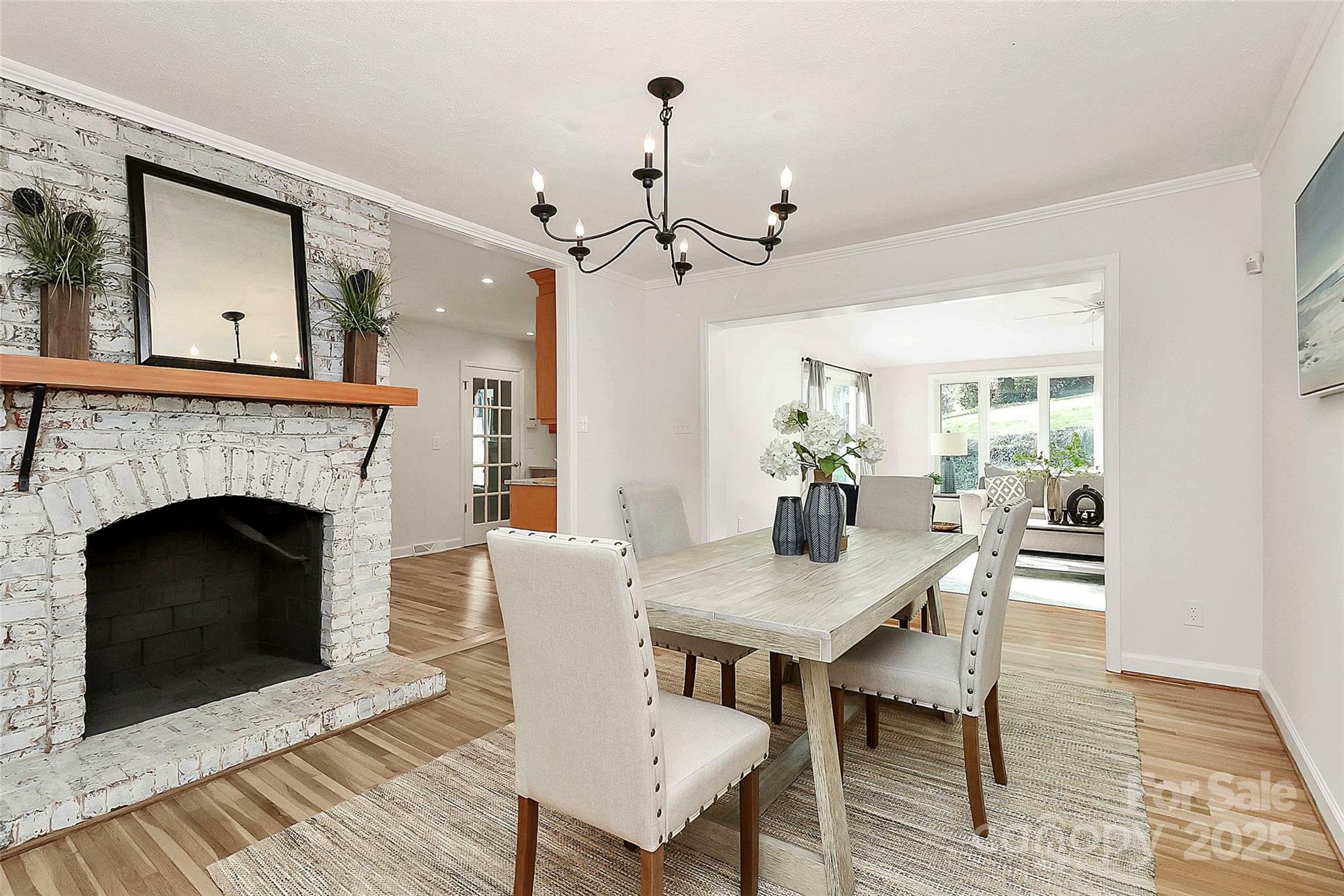 Property Photo: 3828 Chandworth Road NC 28210
