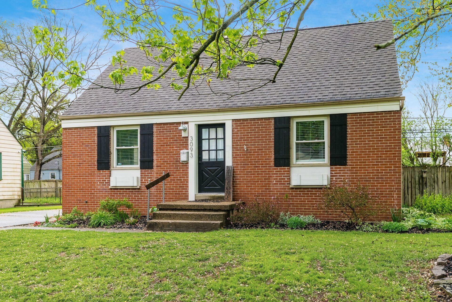 Property Photo: 3093 Hamilton Avenue OH 43224