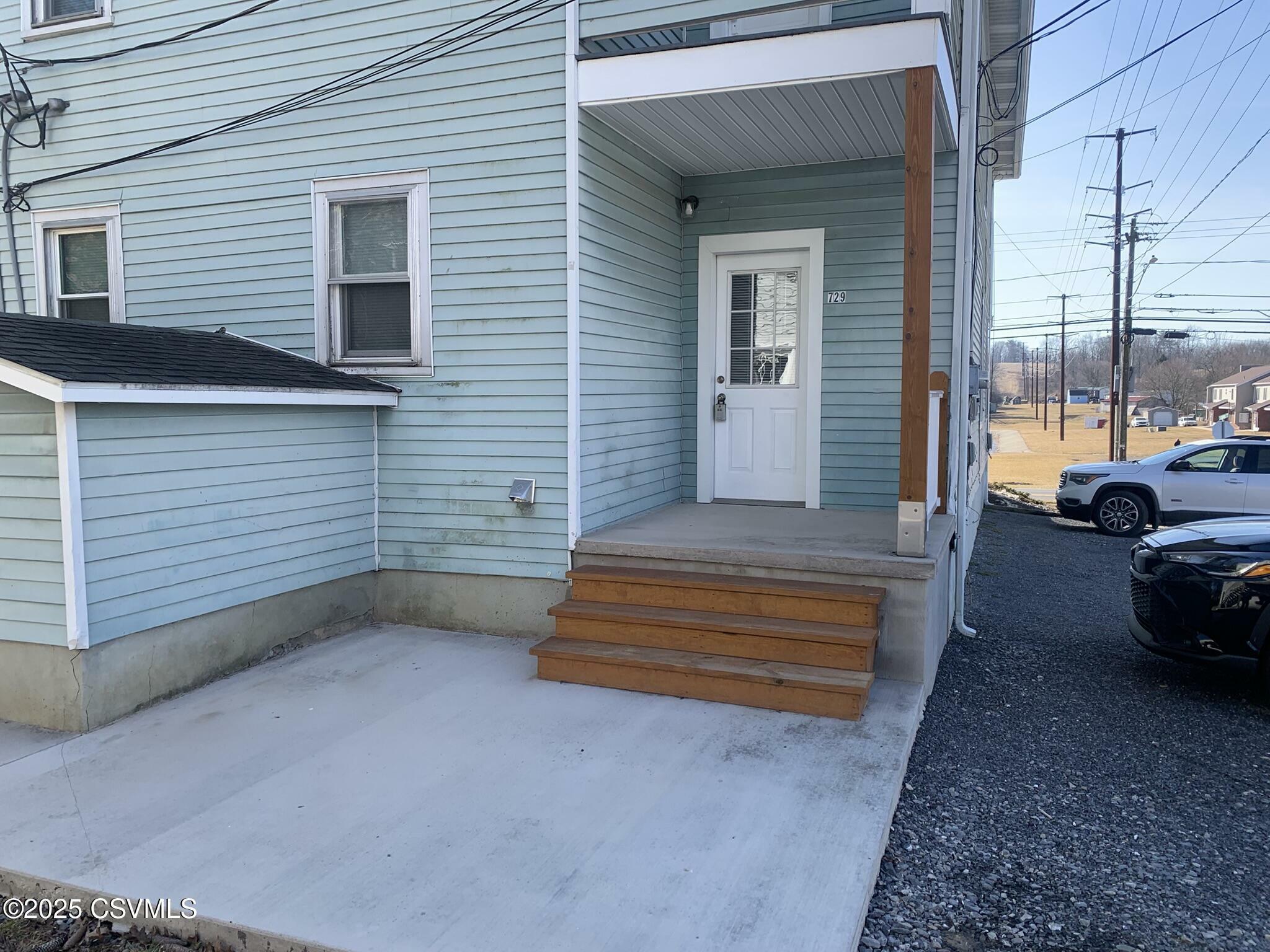 Property Photo:  729 High Street  PA 17886 