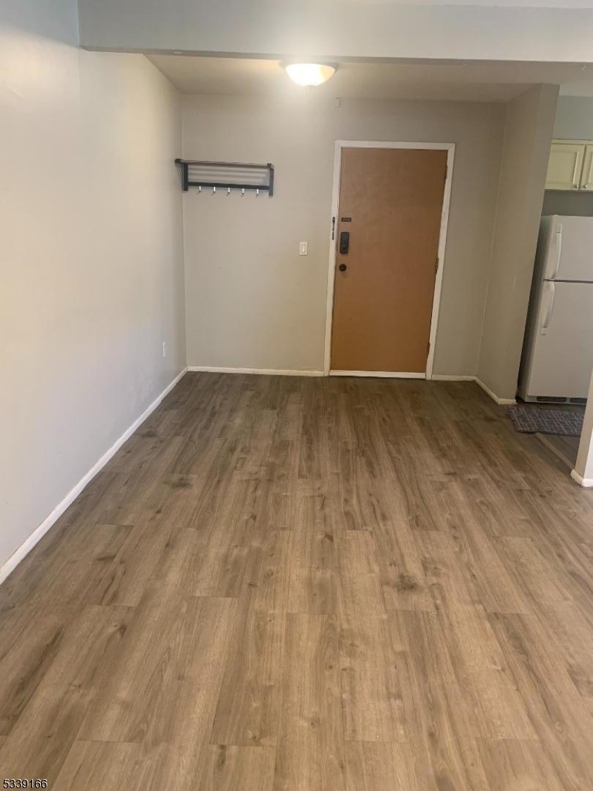 Property Photo: 401 US Highway 22 G NJ 07060