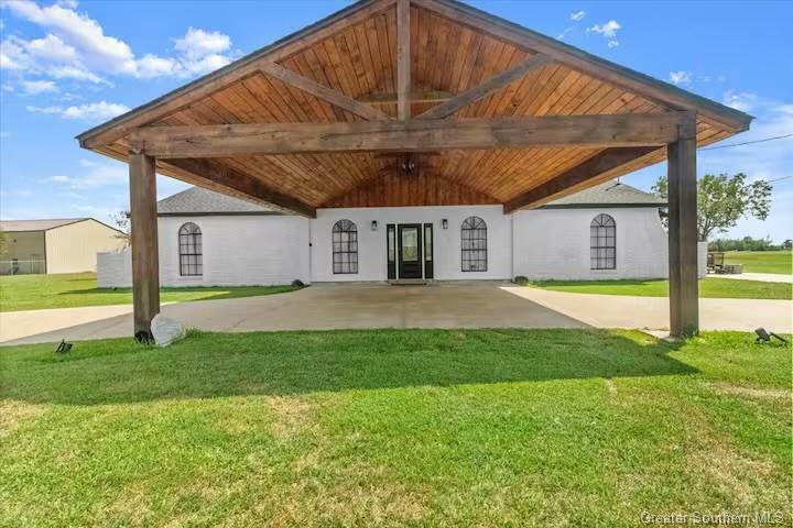 Property Photo: 2822 Wilson Drive LA 70607