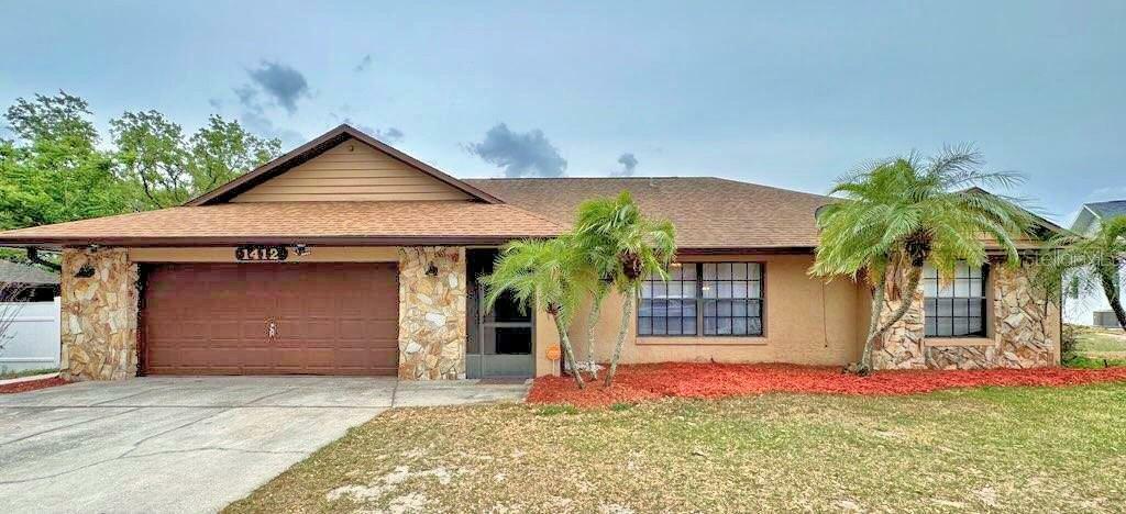 Property Photo: 1412 Covington Court FL 33853