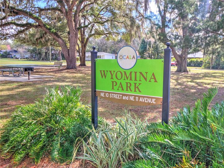 Property Photo: 1022 NE 11th Avenue FL 34470