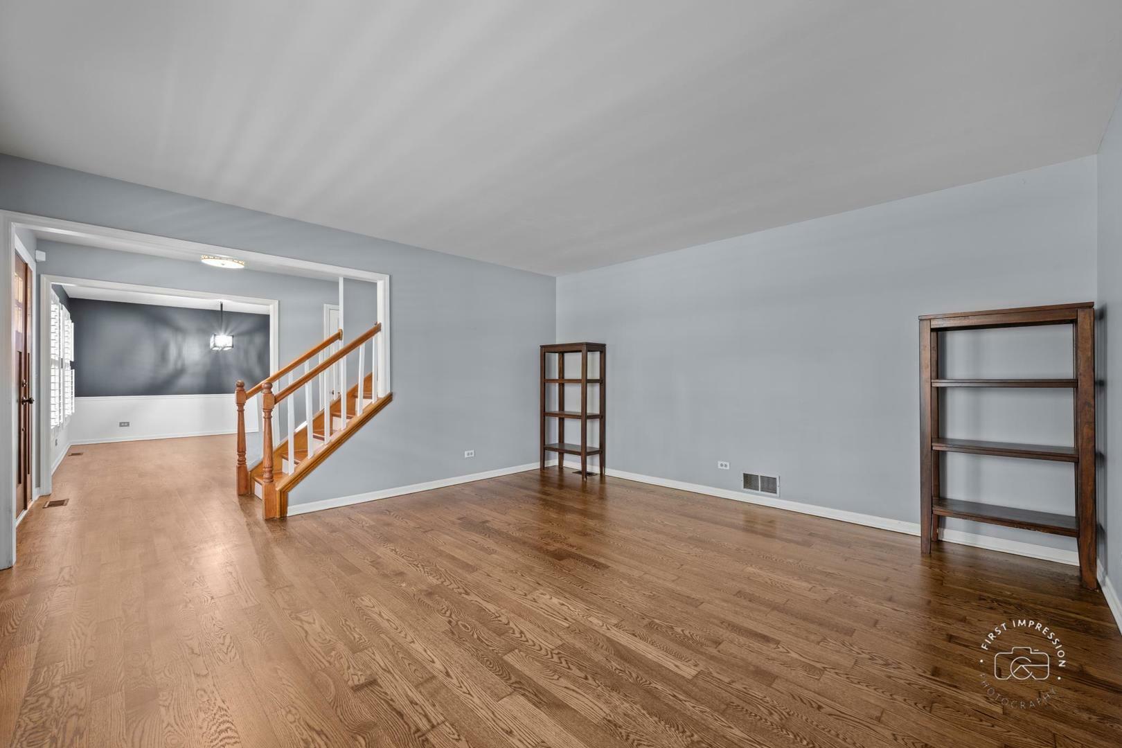 Property Photo: 322 Arlington Avenue IL 60565