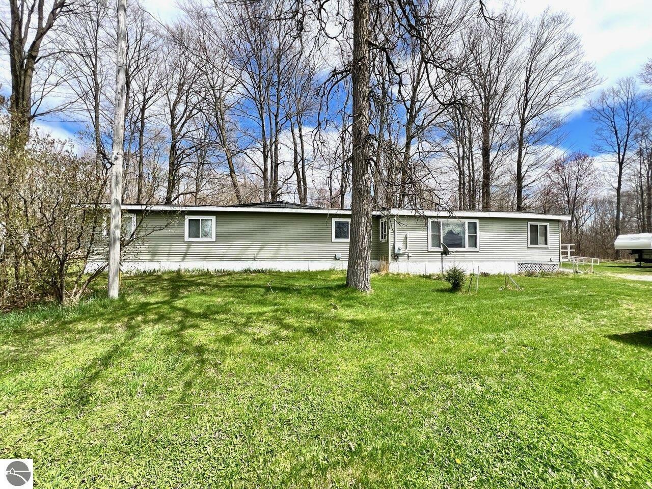 Property Photo: 8815 S Young Road MI 49632-9677