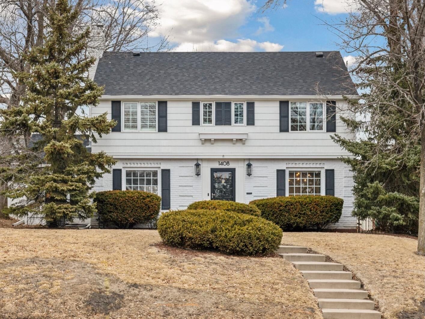 Property Photo:  1408 E 54th Street  MN 55417 