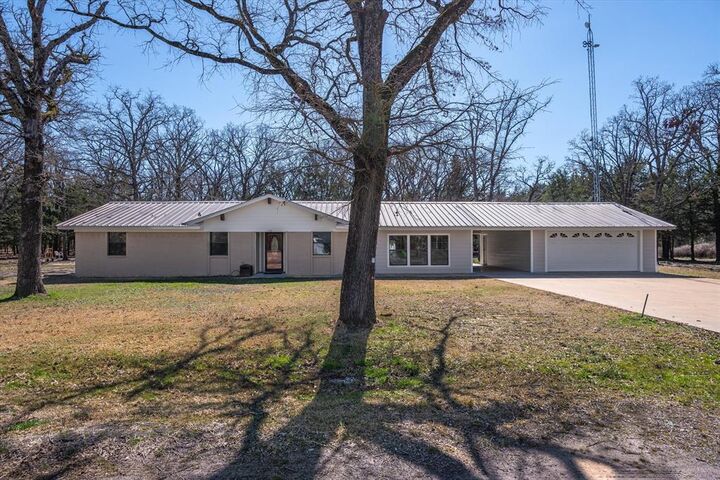 Property Photo:  110 Vz County Road 2121  TX 75103 