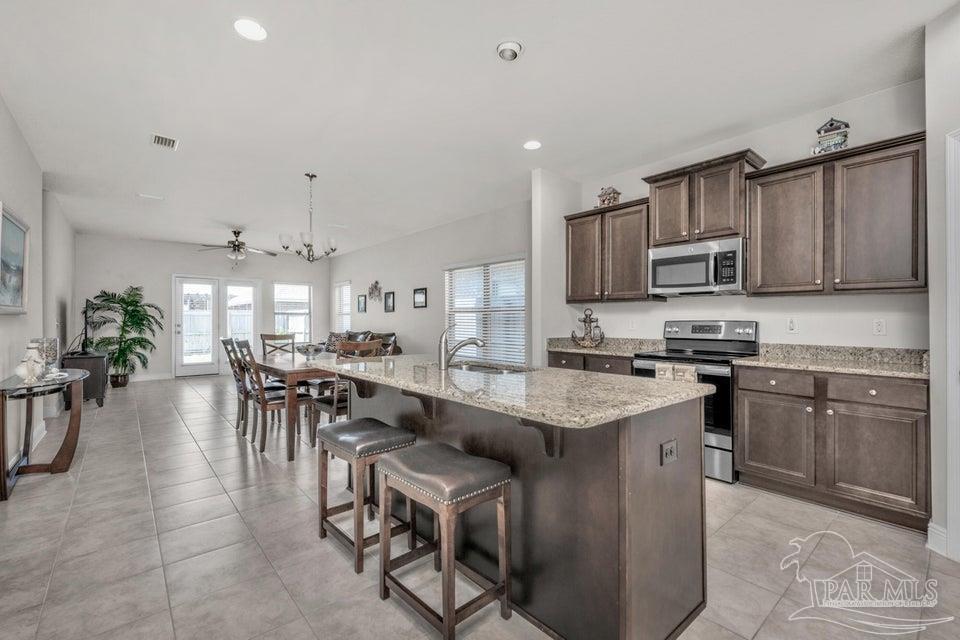 Property Photo:  1729 Waterford Dr  FL 32563 