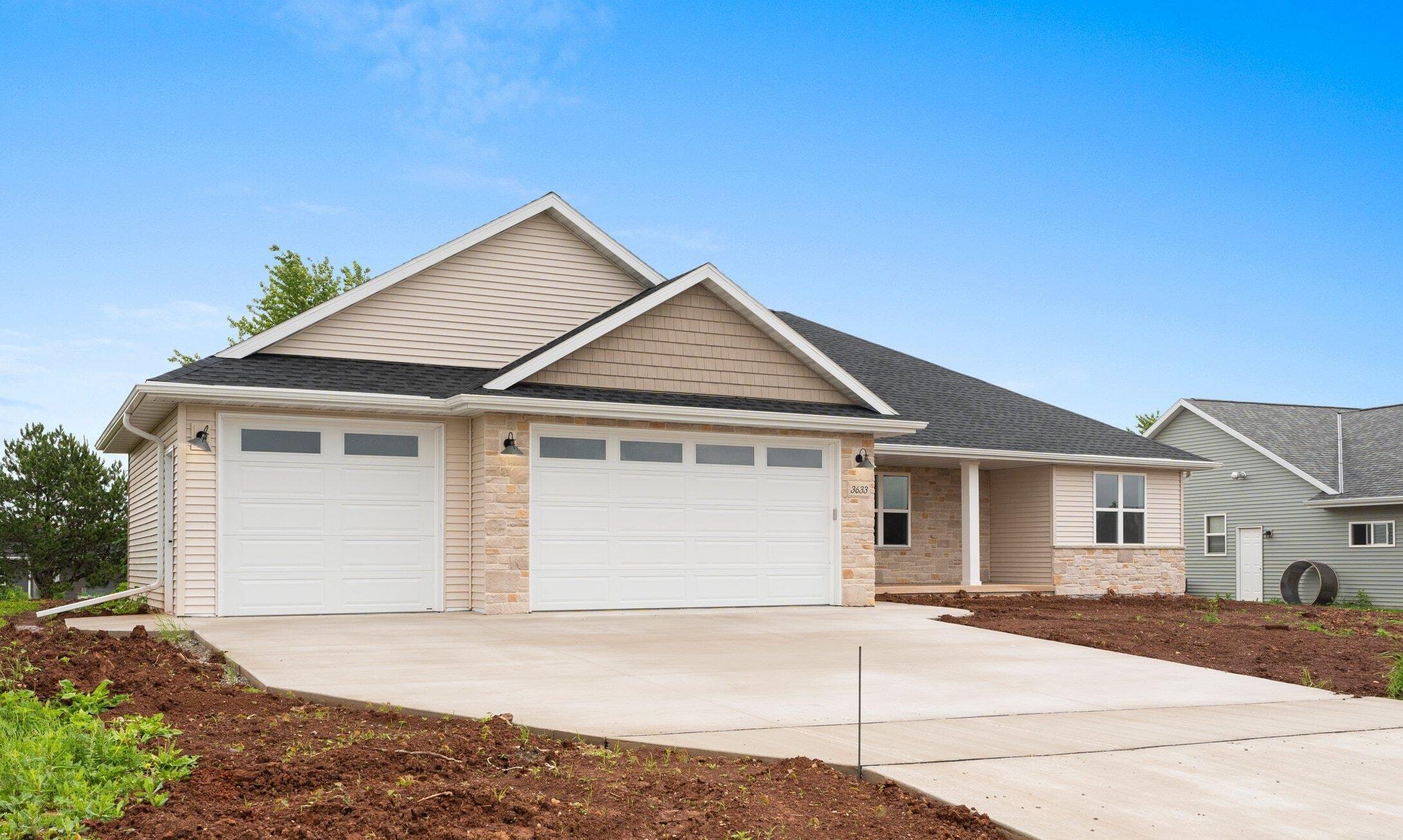 Property Photo: 3633 E Hank Avenue WI 54115
