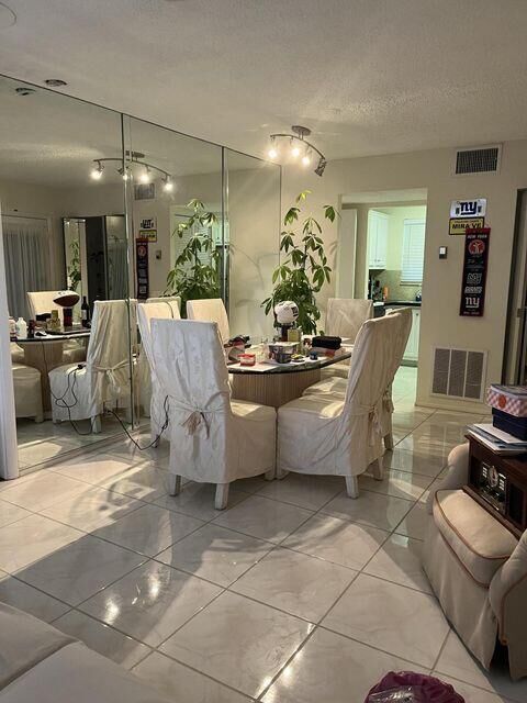 Property Photo: 110 Lake Anne Drive 110 FL 33411
