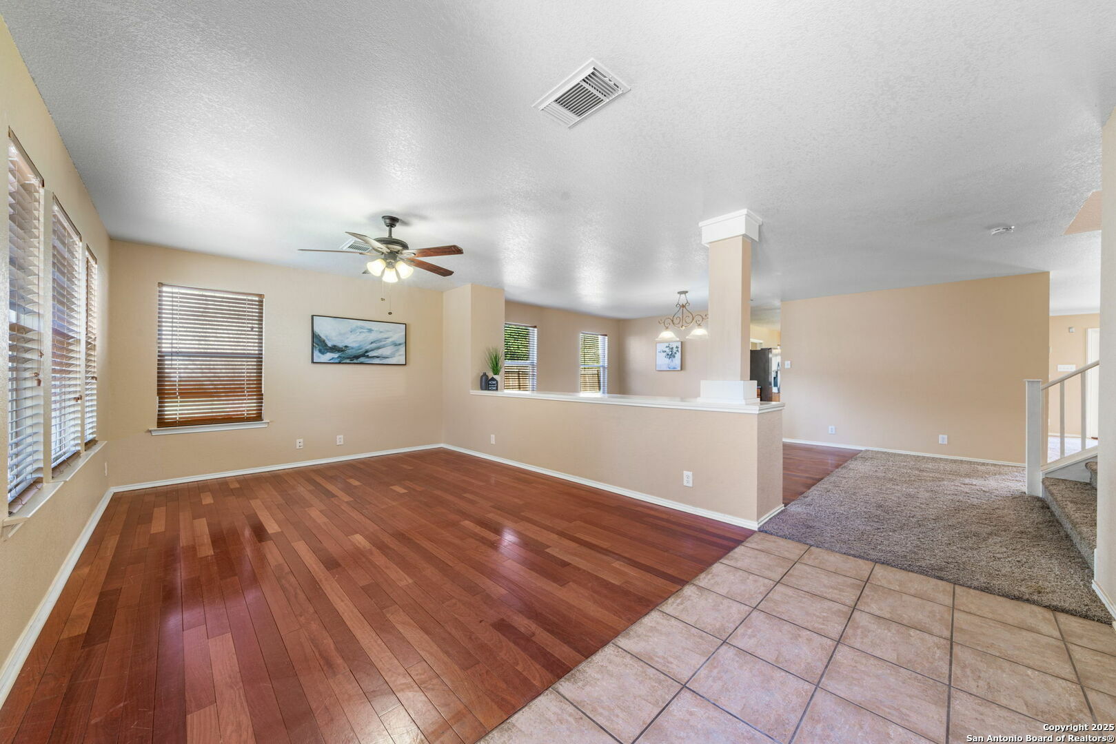 Property Photo: 203 Hunters Creek TX 78006