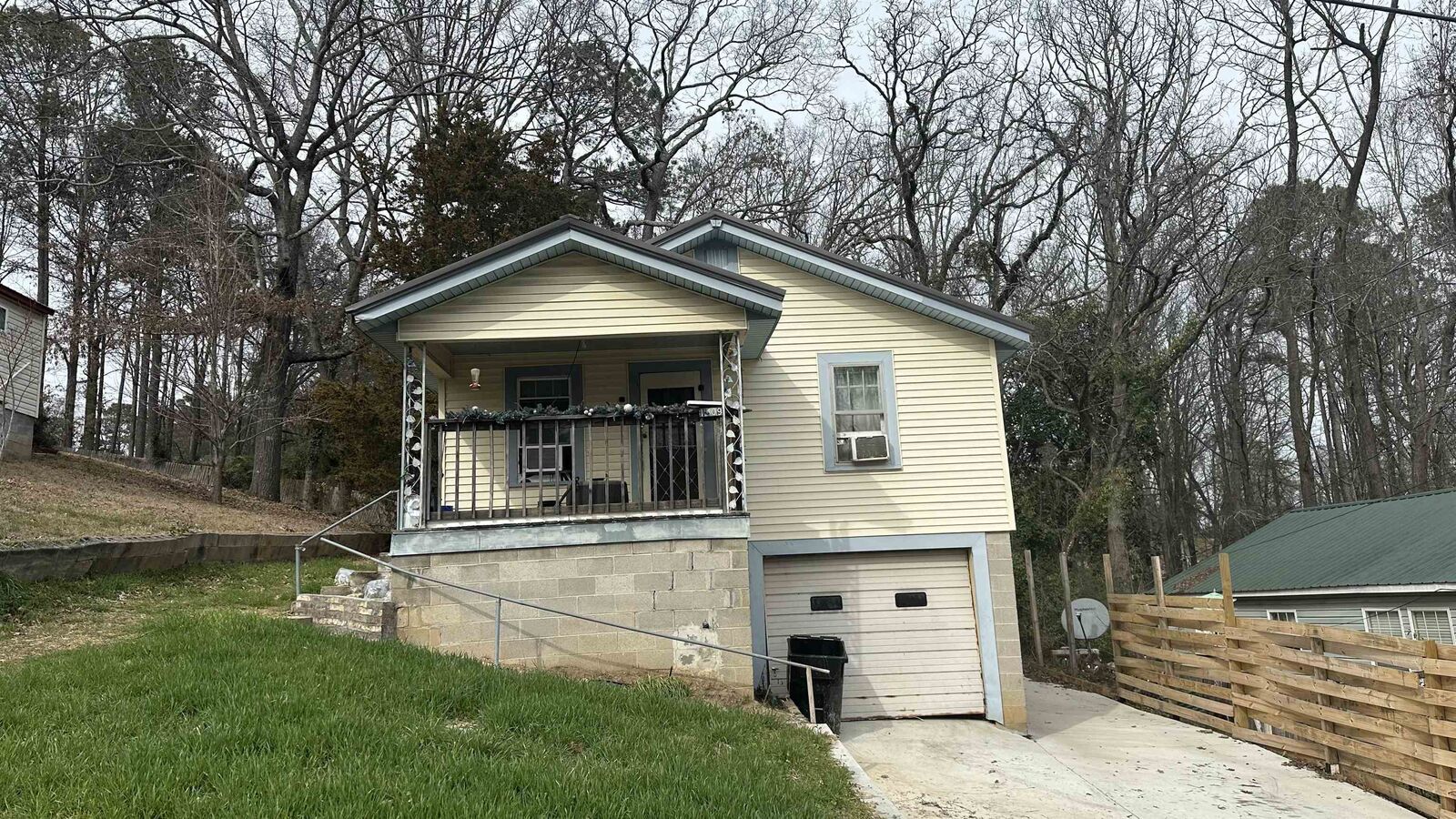 Property Photo:  1409 Ann St NW  AL 35055 - CULLMAN 