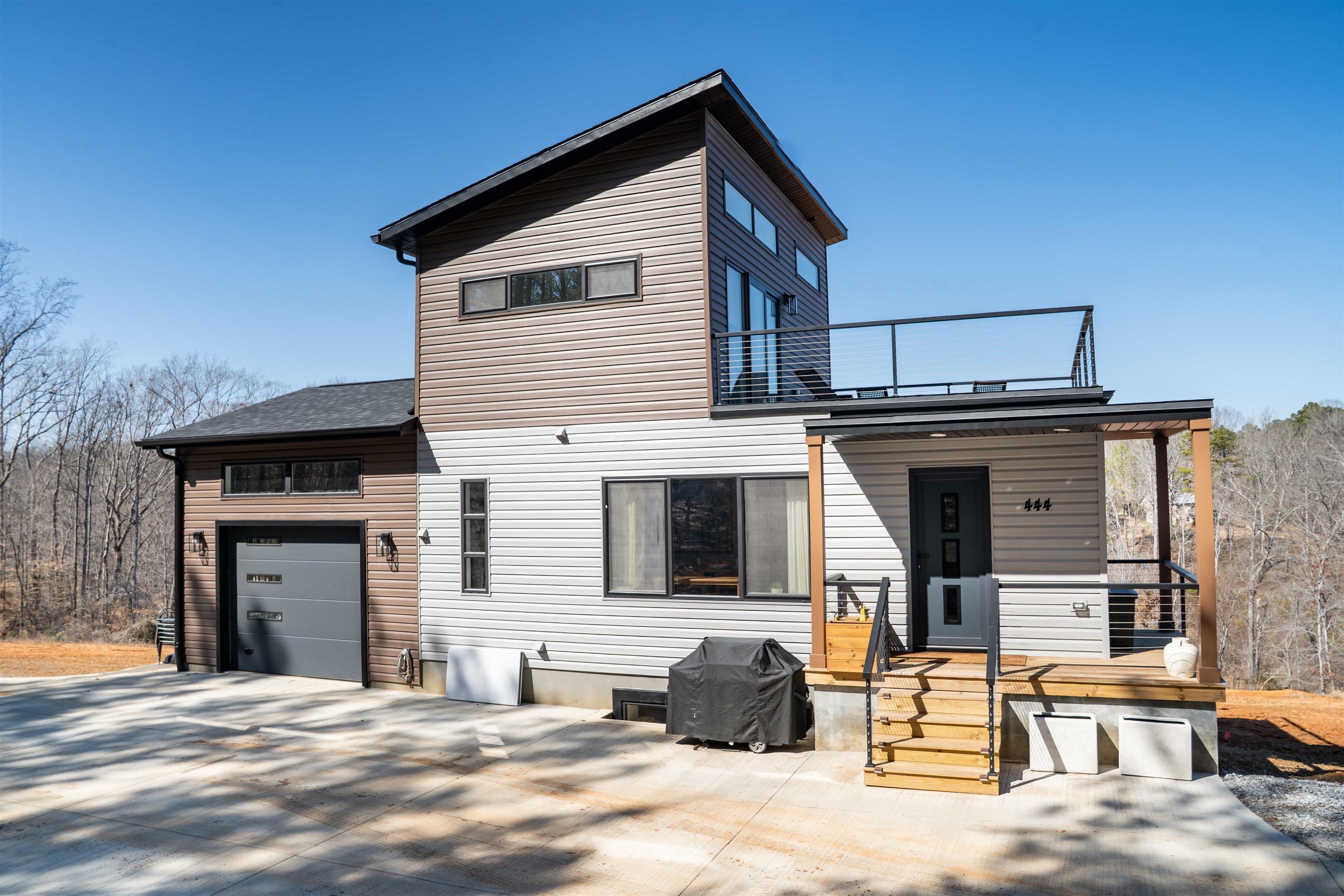 Property Photo: 444 Clifdale Road SC 29307