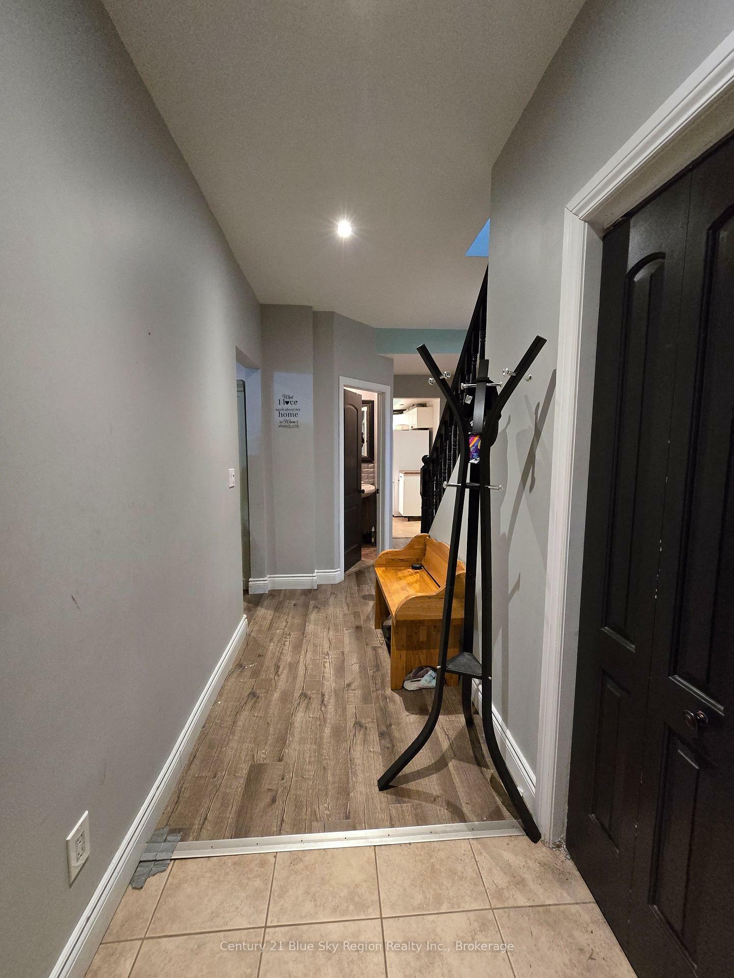 Photo de la propriété: 99 Russell Street ON P2B 1X2