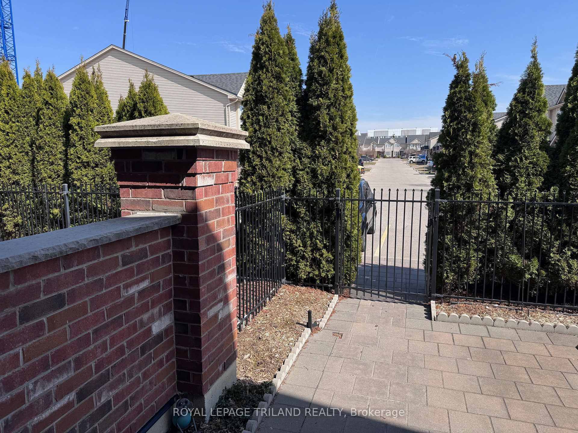 Property Photo: 1625 Purser Street 9 ON N5V 0A7