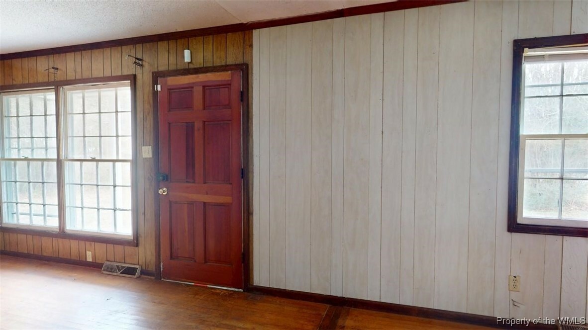 Property Photo: 1429 Government Road VA 23185