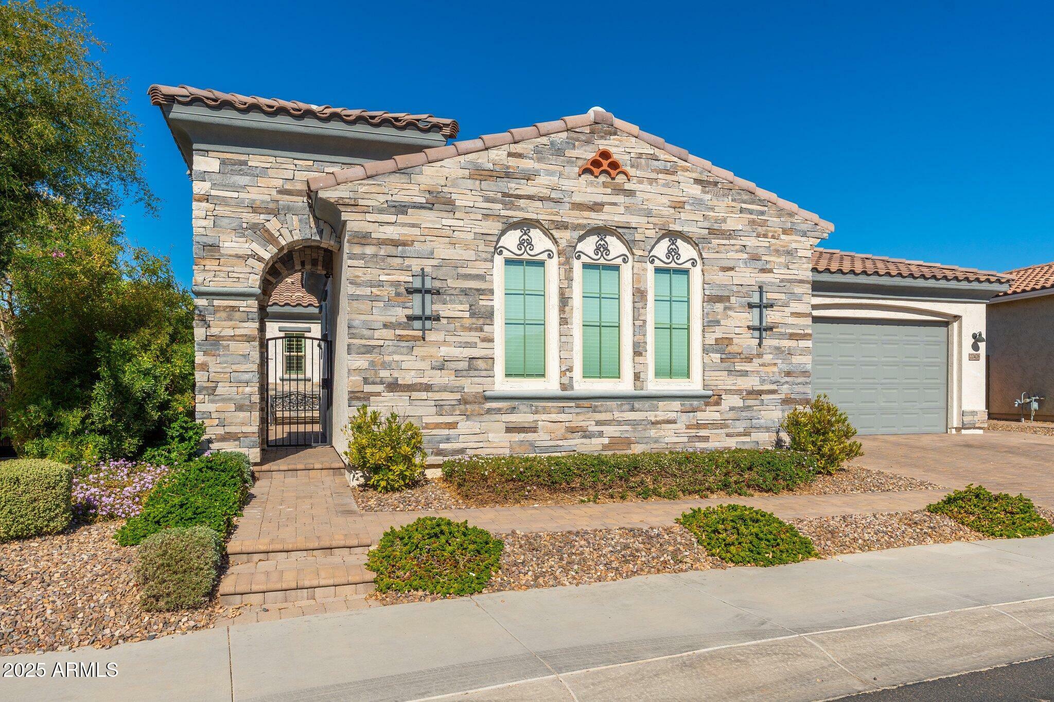 Property Photo: 22426 N 29th Place AZ 85050