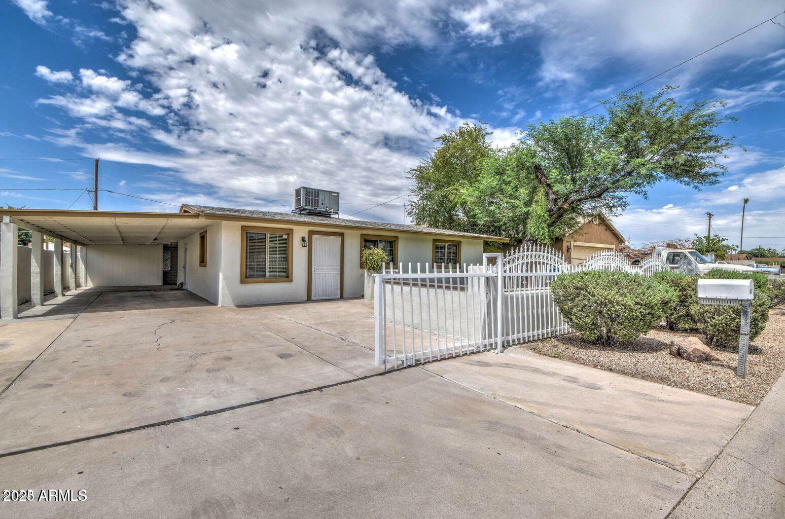 Property Photo:  416 W Chambers Street  AZ 85041 