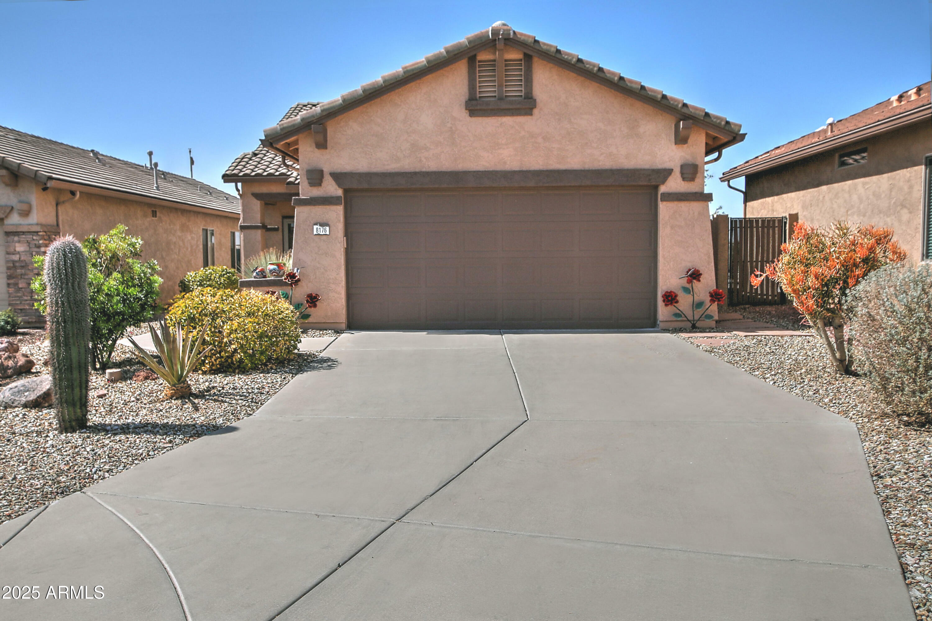 Property Photo:  8176 S Pioneer Court  AZ 85118 