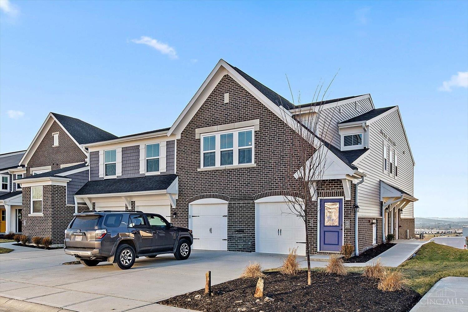 Property Photo:  453 Bethpage Way  OH 45036 