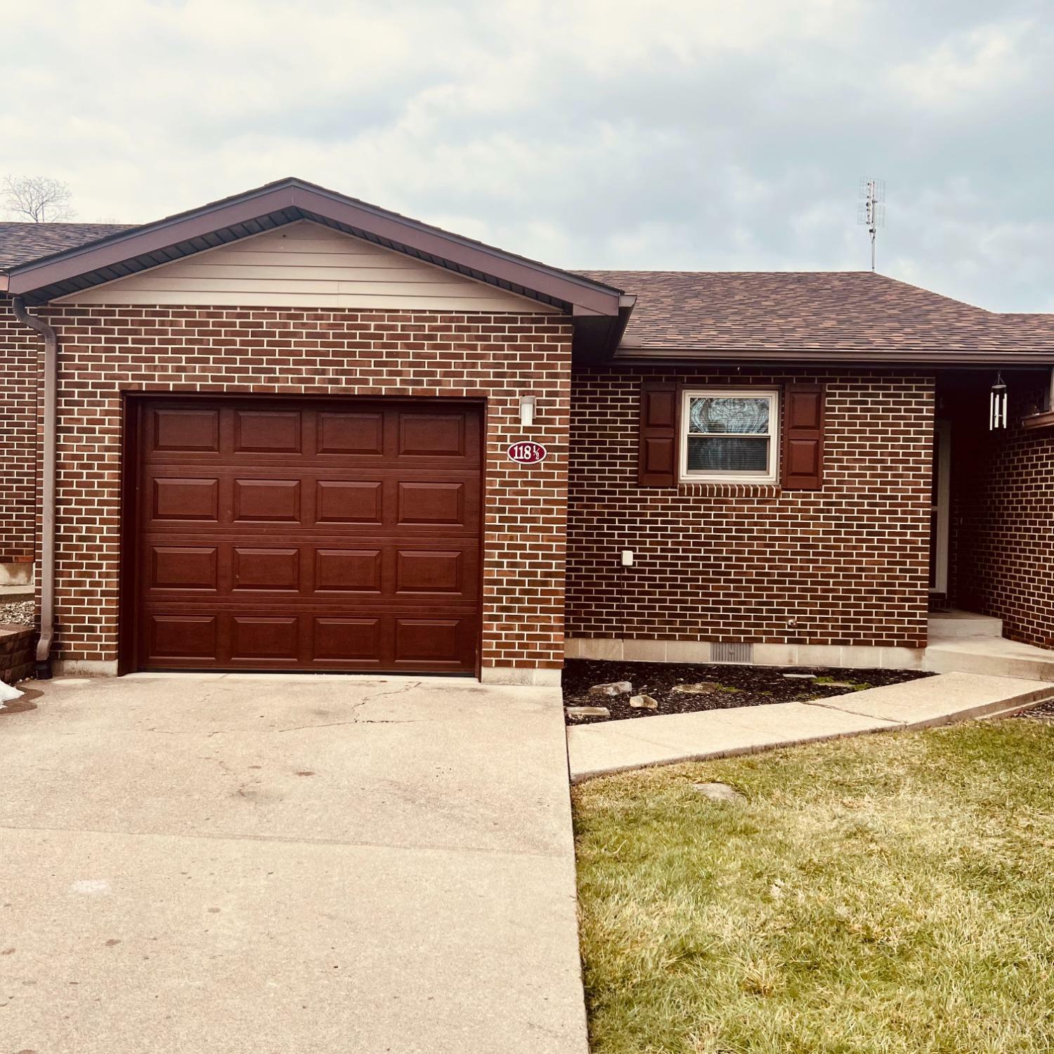 118 Springlake Avenue  Hillsboro OH 45133 photo