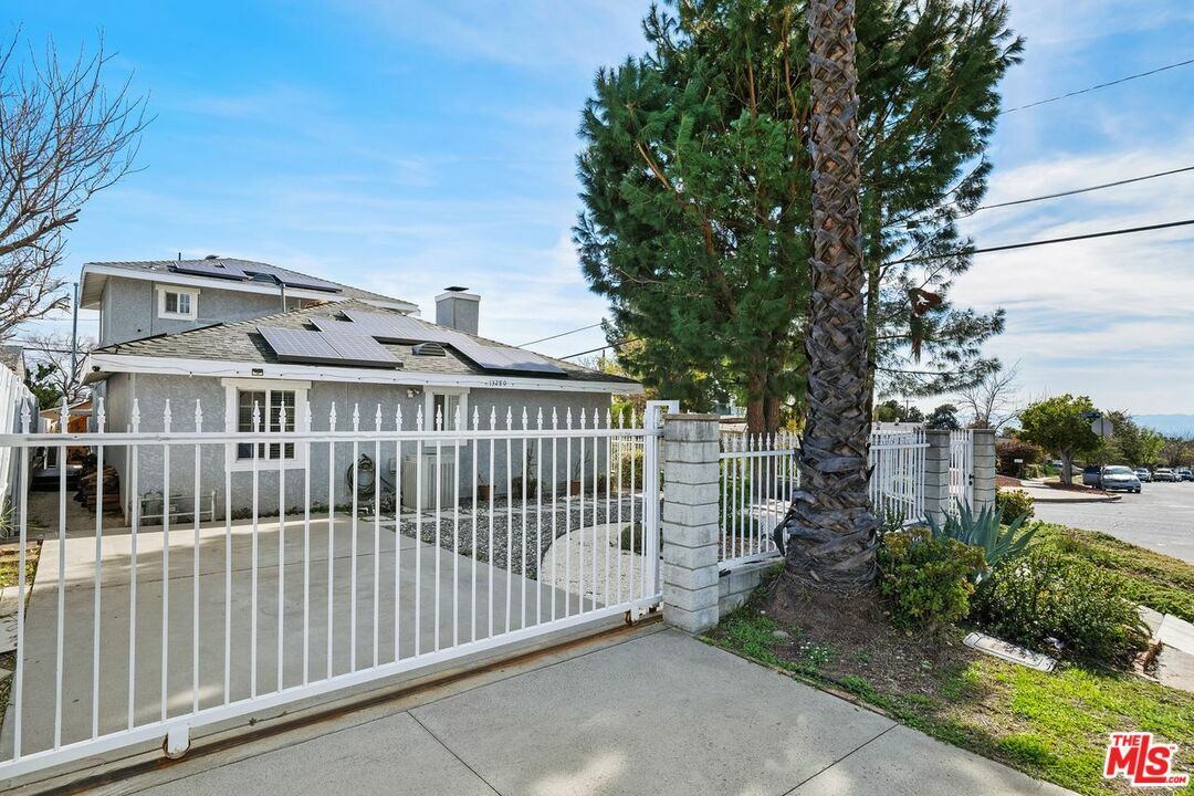 Property Photo:  13280   Raven St  CA 91342 