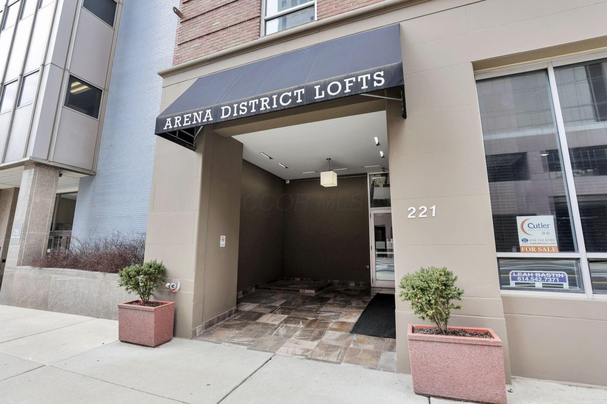 Property Photo: 221 N Front Street OH 43215