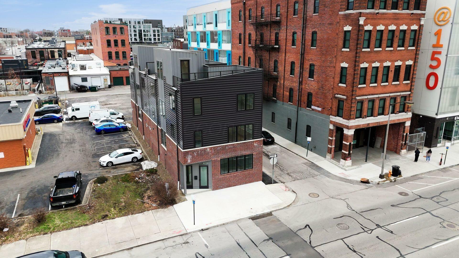 112 E Lafayette Street  Columbus OH 43215 photo