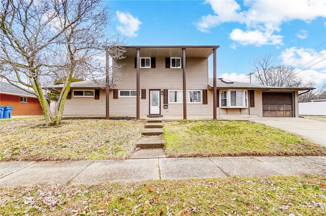 Property Photo: 4433 Lambeth Drive OH 45424