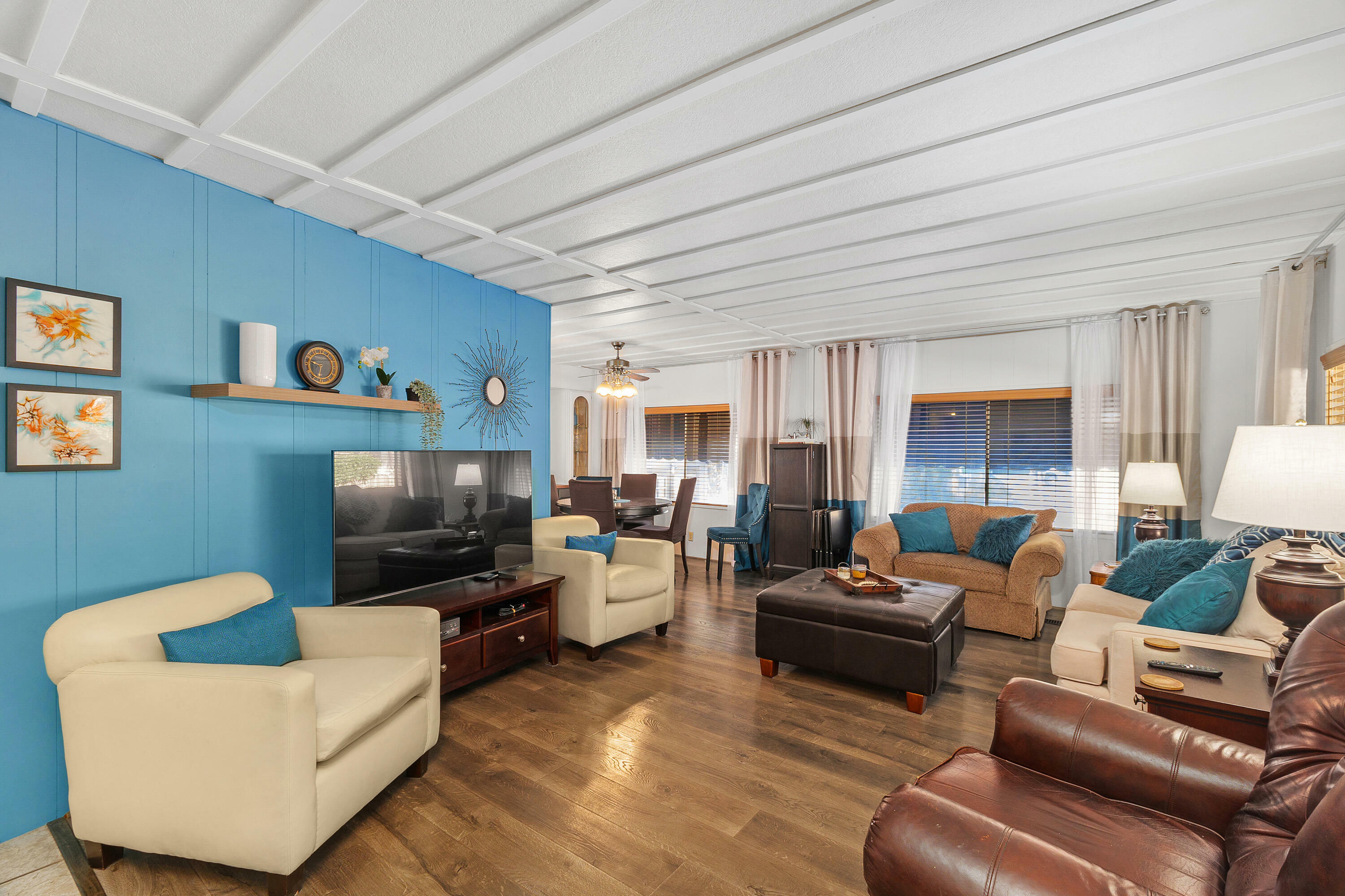 Property Photo: 315 Tomahawk Street CA 92264