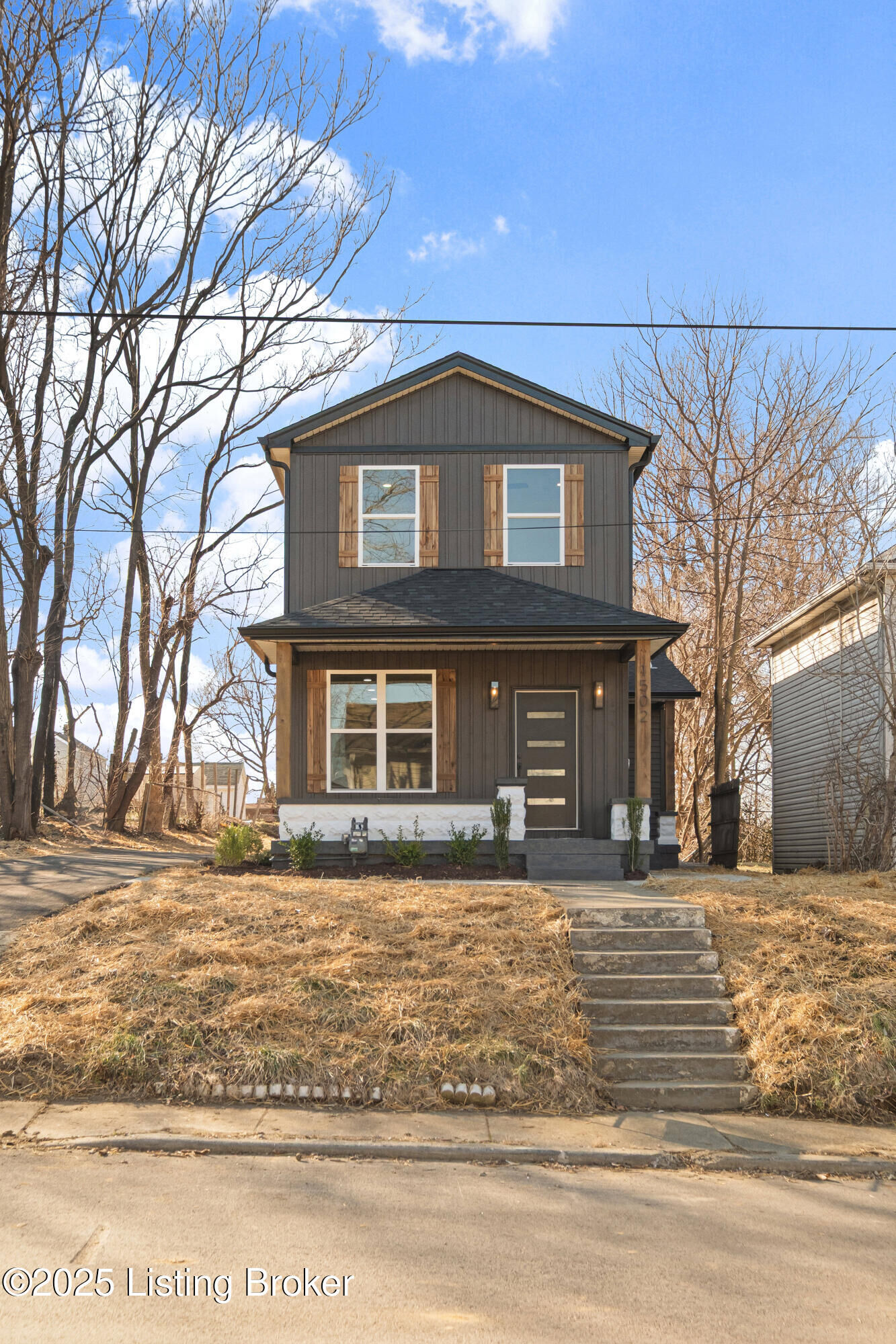 Property Photo:  1502 S Hancock St  KY 40217 