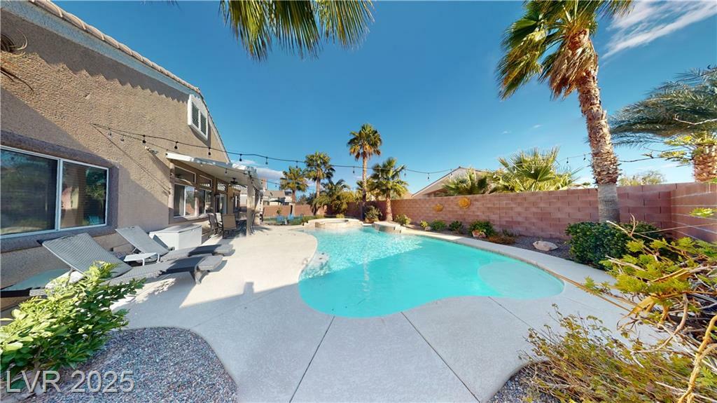 Property Photo:  2713 Tanagrine Drive  NV 89084 